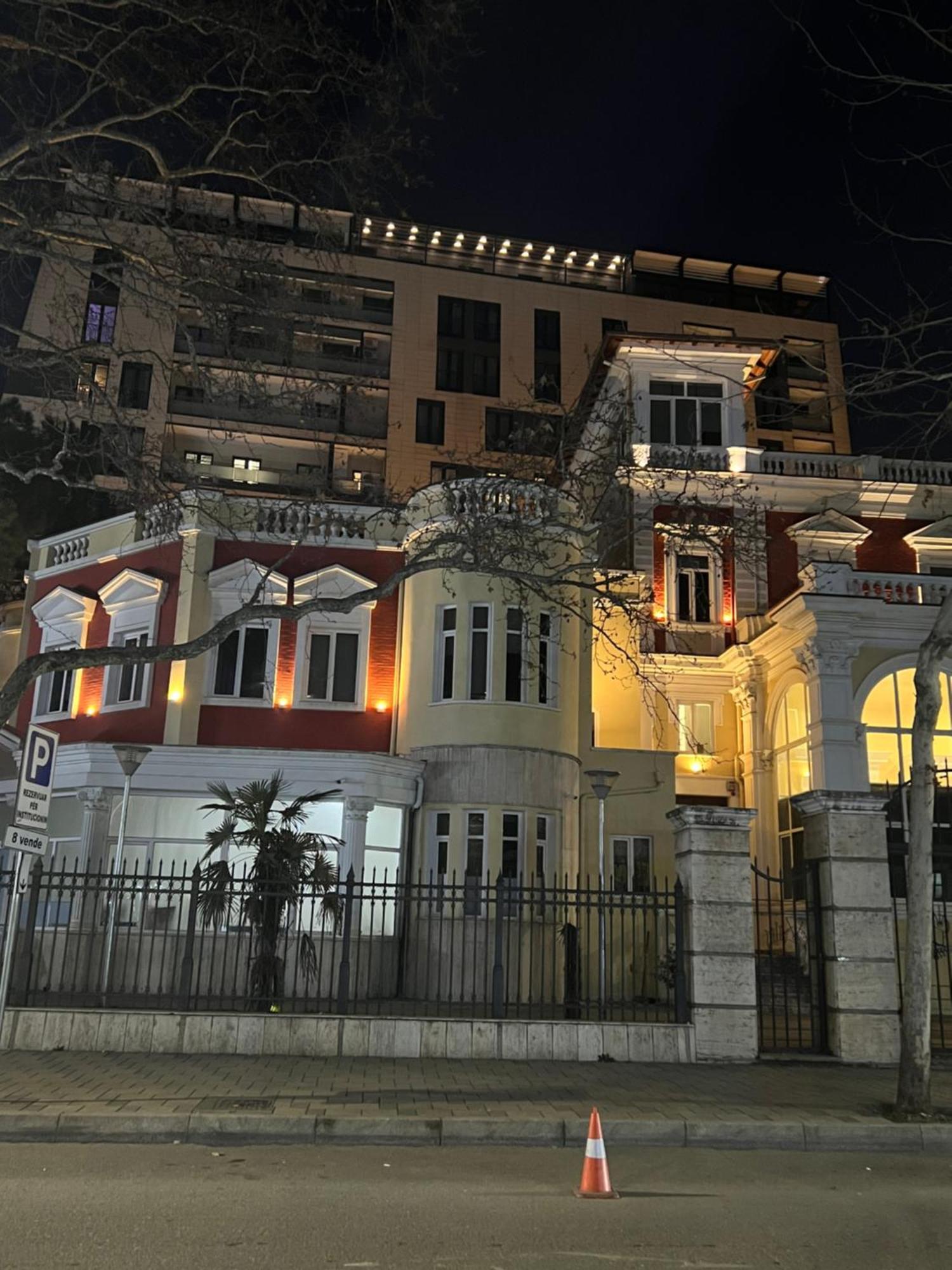 Rooftop City Light Тирана Екстериор снимка