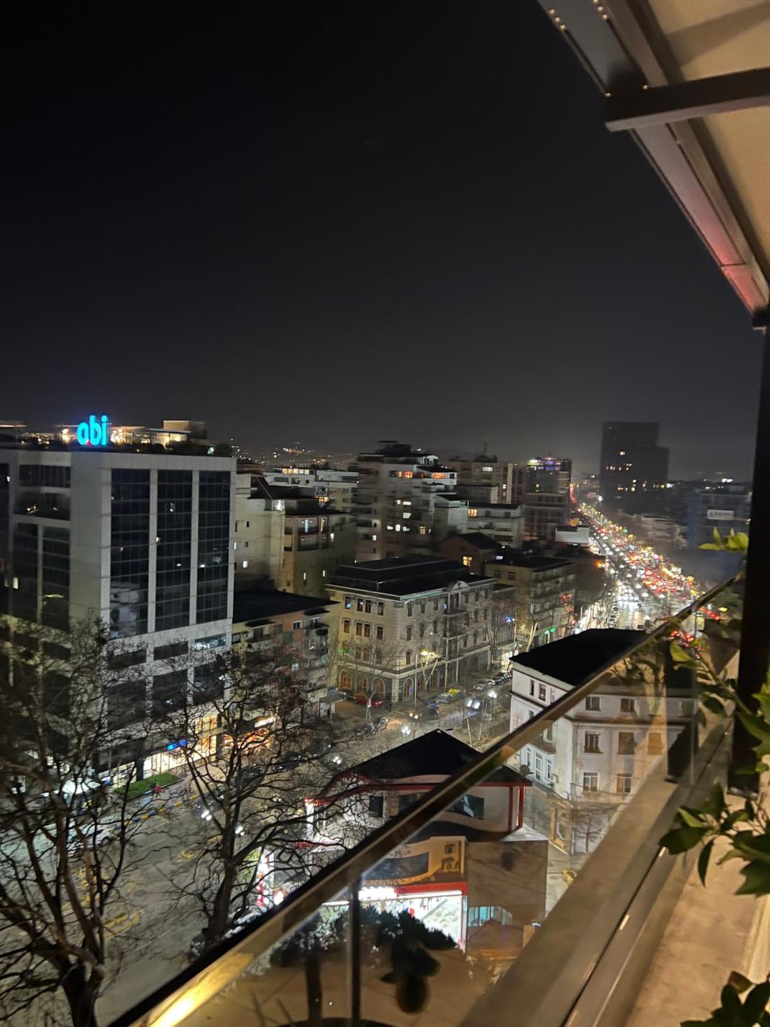 Rooftop City Light Тирана Екстериор снимка
