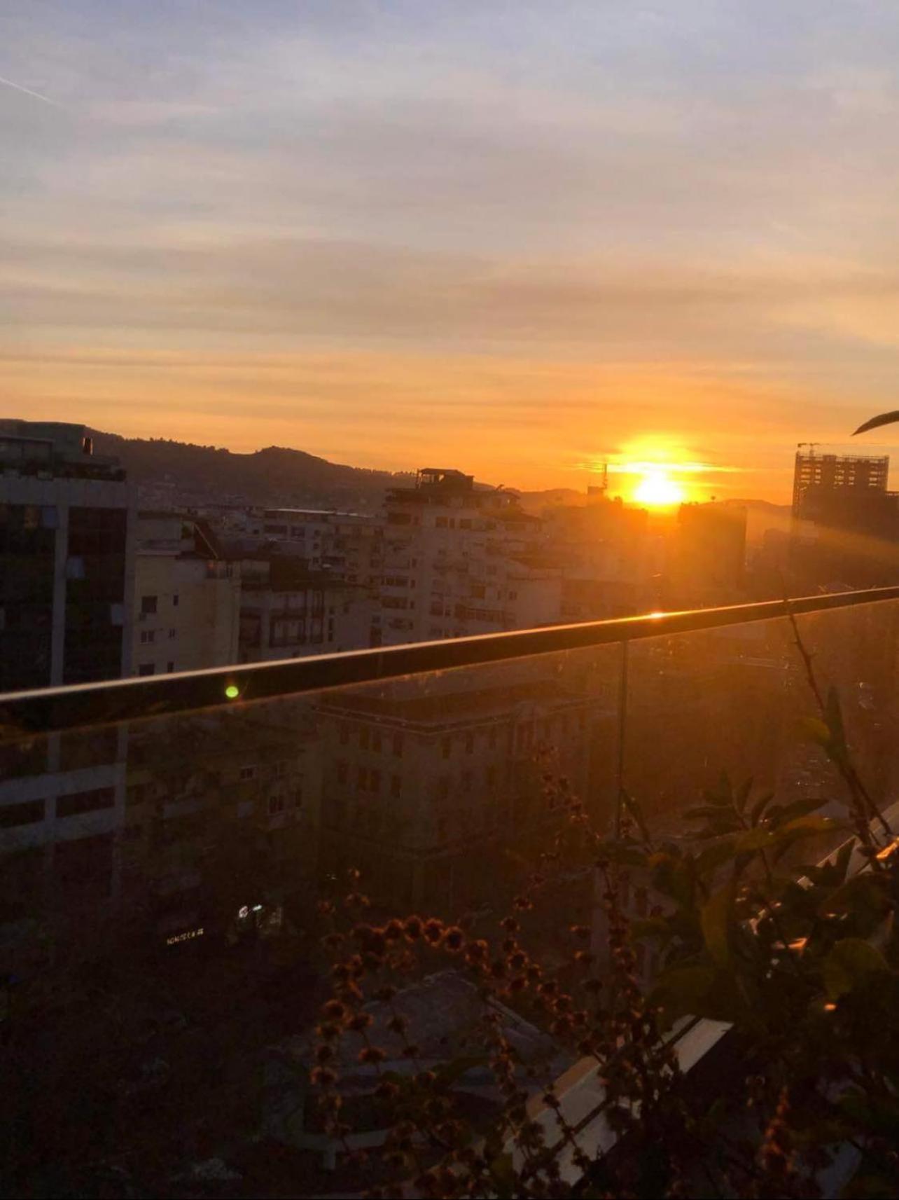 Rooftop City Light Тирана Екстериор снимка